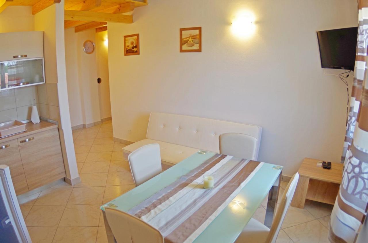 Holiday Apartments In House Sanja Rakalj Extérieur photo